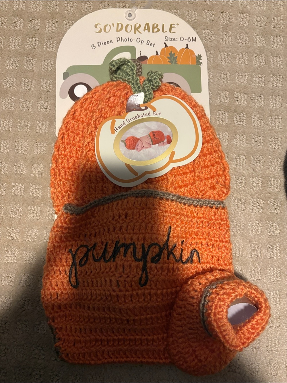 W Orange Pumpkin Crochet Baby Hat Set (only 1 bootie)